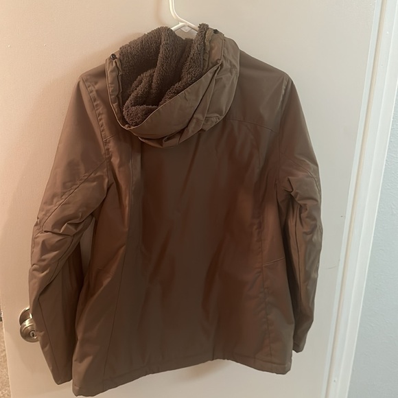 L.L Bean jacket size woman’s small - Picture 5 of 5